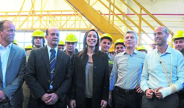 MACRI Y VIDAL EN LLAVALLOL