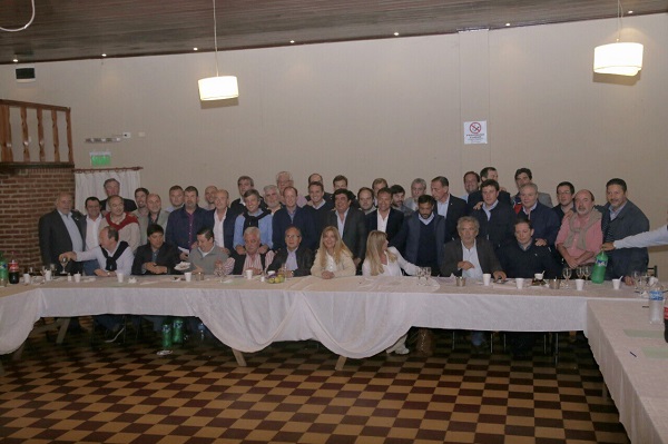 CONCLAVE PERONISTA EN LOBOS