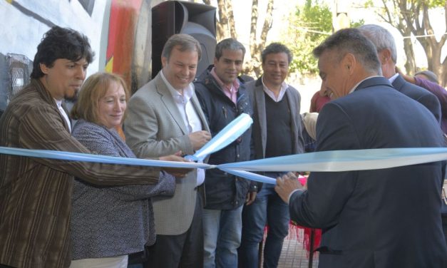 CASCALLARES INAUGURO LA PRIMERA ESCUELA DE EDUCACION ESTETICA