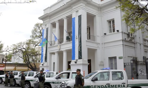 CASACALLARES DIO LA BIENVENIDA A LOS GENDARMES QUE TRABAJARAN EN EL DISTRITO