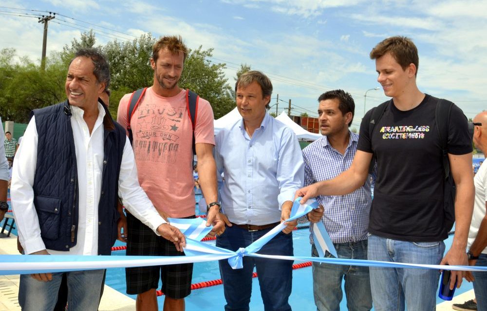 CASCALLARES INAUGURO EL PRIMER NATATORIO MUNICIPAL.