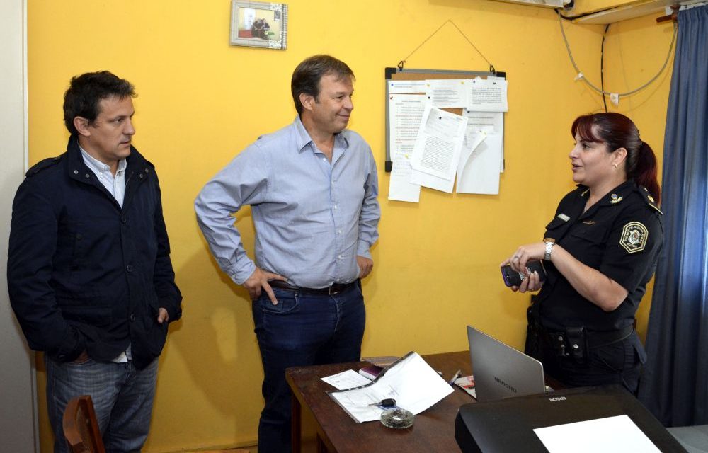 CASCALLARES SUMA EQUIPAMIENTO A LA COMISARIA DE LA MUJER Y LA FAMILIA