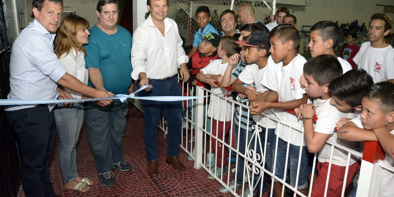 CASCALLARES INAUGURO OBRAS EN EL CLUB SOCIAL Y DEPORTIVO GLEW
