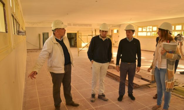 GRAY RECORRIO LAS OBRAS DEL HOGAR EVITA