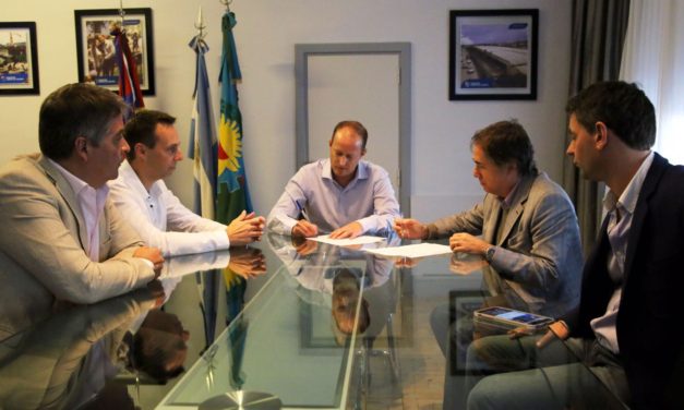 INSAURRALDE FIRMO CONVENIO CON LA DEFENSORIA DEL PUEBLO
