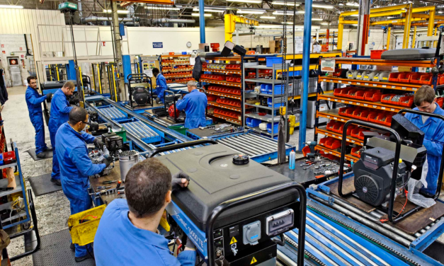 PRESIDENTE PERON INCENTIVALA INSTALACION DE INDUSTRIAS
