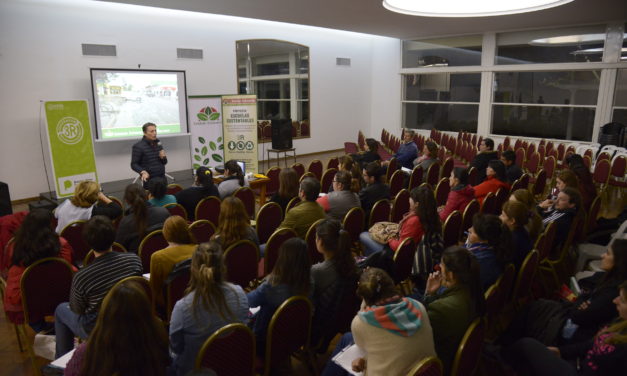 ESCUELAS SUSTENTABLES Y GENERACIÓN 3R, CAPACITACION DOCENTE EN ESTEBAN ECHEVERRIA