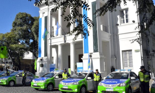 CASCALLARES Y RITONDO ENTREGARON PATRULLEROS E INAUGURARON TORRE DE CONTROL