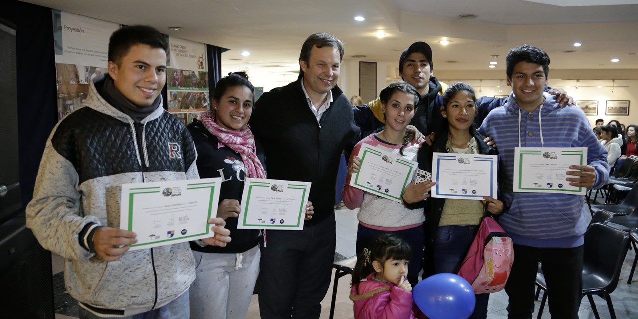 PROGRAMA «CUIDADORES DE LA CASA COMUN», CASCALLARES ENTREGO DIPLOMAS
