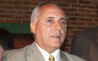 ANIBAL REGUEIRO SE IMPUSO  EN PRESIDENTE PERON