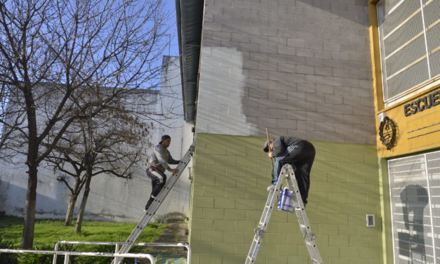 GRAY RECORRIO OBRAS DE LA SECUNDARIA 16