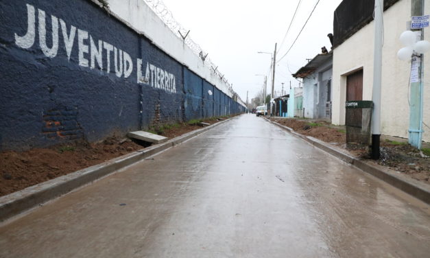 FERRARESI INAUGURO PAVIMENTOS EN EL BARRIO LA TIERRITA DE DOMINICO