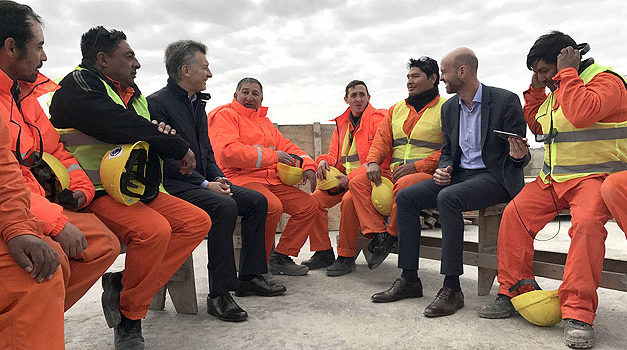 MACRI RECORRIO LAS OBRAS DE PUENTE LA NORIA EN LOMAS DE ZAMORA