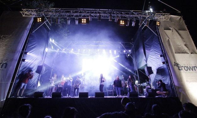 MILES DE VECINOS DISFRUTARON DEL FESTIVAL DE LA JUVENTUD EN BROWN