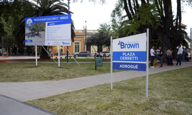 BROWN, CASCALLARES REINAUGURO LA PLAZA CERRETI