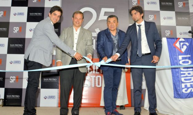 CASCALLARES EN LA INAUGURACIÓN DE NUEVA PLANTA DE PRODUCCIÓN DE CERÁMICA LOURDES 