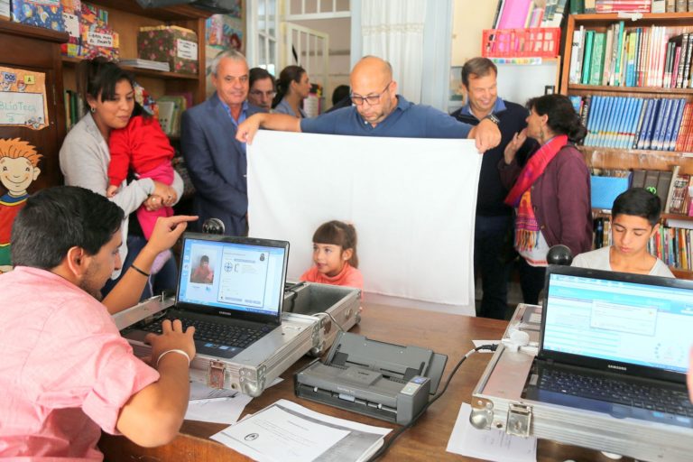 «GARANTIZAR TU IDENTIDAD» DNI PARA NIÑOS EN BROWN