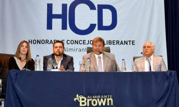 «MAS ASFALTO, CLOACAS Y AGUA POTABLE» ANUNCIO CASCALLARES EN LA APERTURA DE SESIONES DEL HCD