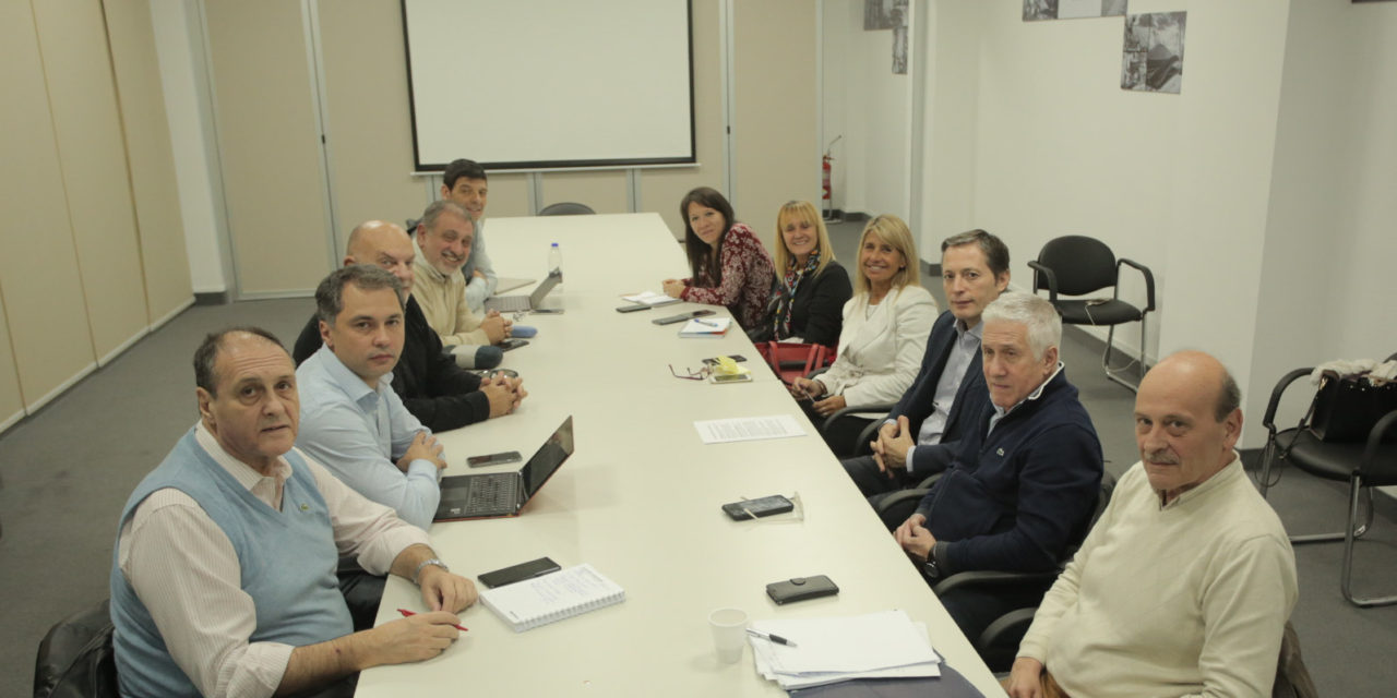 EL PJ PREOCUPADO  POR LOS COSTOS DE INSUMOS HOSPITALARIOS