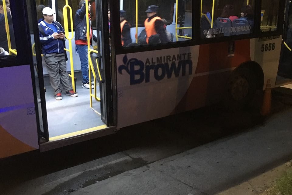 BROWN, EL MUNICIPIO REALIZA OPERATIVOS DE CONTROL EN EL TRANSPORTE NOCTURNO