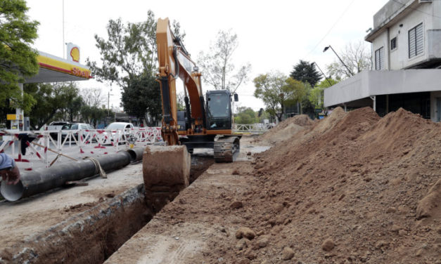 BROWN AVANZA CON OBRAS  CLOACAS Y AGUA