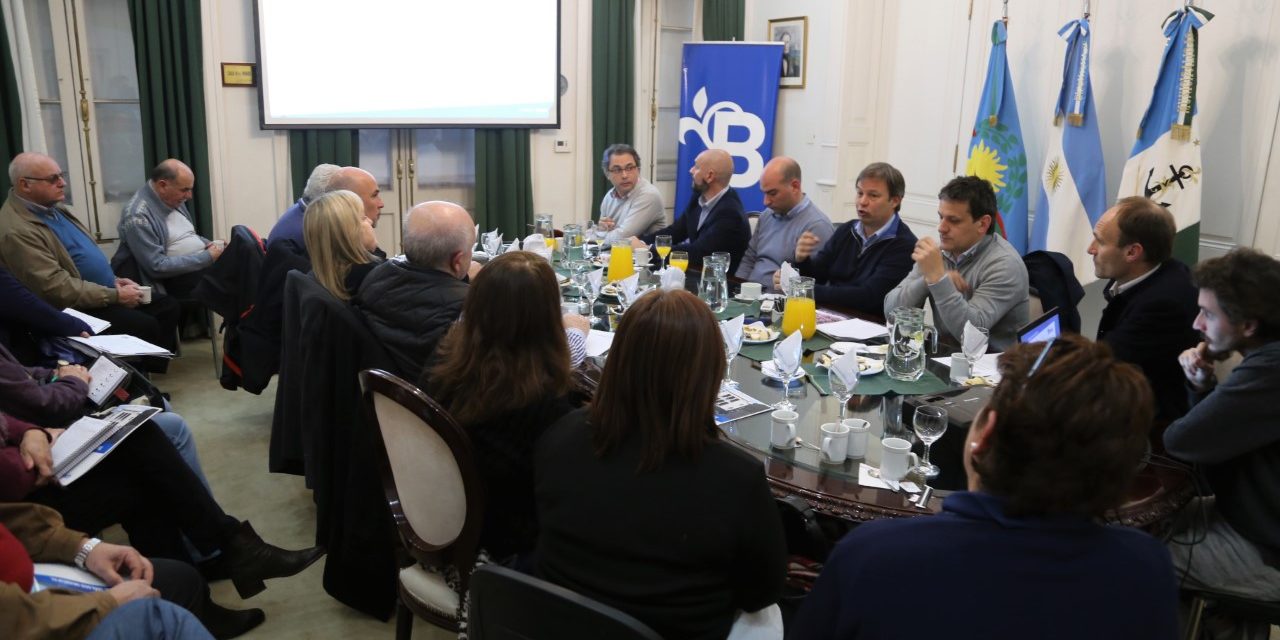 CASCALLARES ENCABEZO LA MESA DE DIALOGO MUNICIPAL