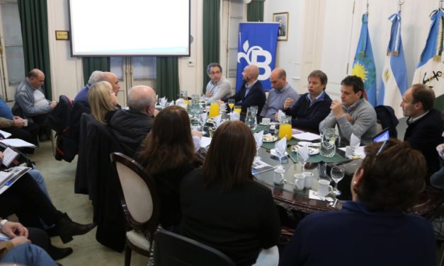CASCALLARES ENCABEZO LA MESA DE DIALOGO MUNICIPAL