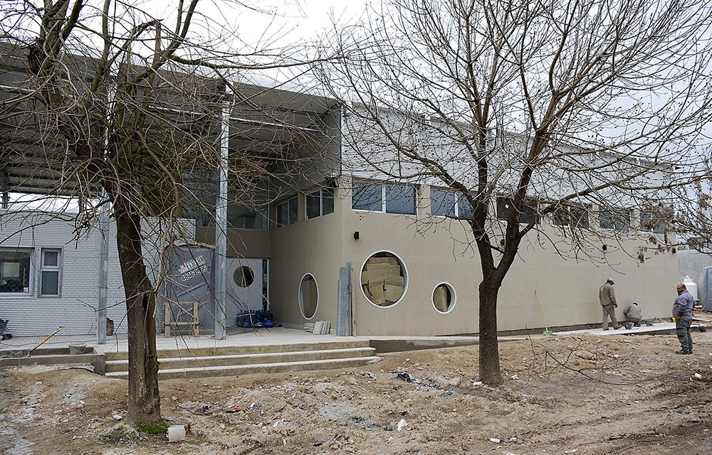 BROWN SUMA UN NUEVO JARDIN DE INFANTES