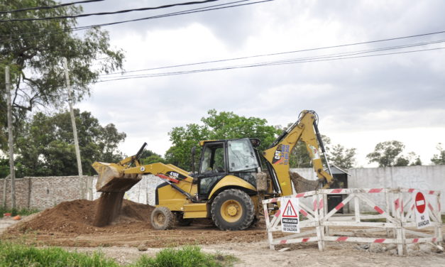 AVANZA OBRA DE CLOACAS QUE BENEFICIARÁ A MÁS DE 8 MIL VECINOS EN GUILLÓN