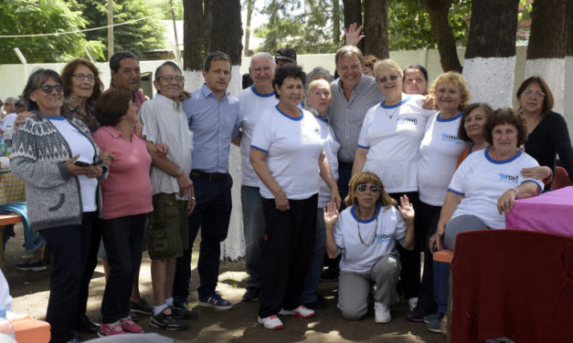 LOS ADULTOS MAYORES TAMBIÉN DISFRUTAN DE LAS COLONIAS DE VERANO EN ALTE BROWN
