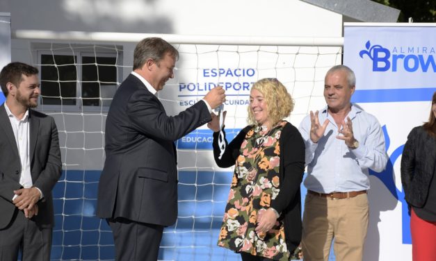 CASCALLARES DIO INICIO AL CICLO LECIVO 2019 CON LA INAUGURACION DE UN CENTRO DEPORTIVO