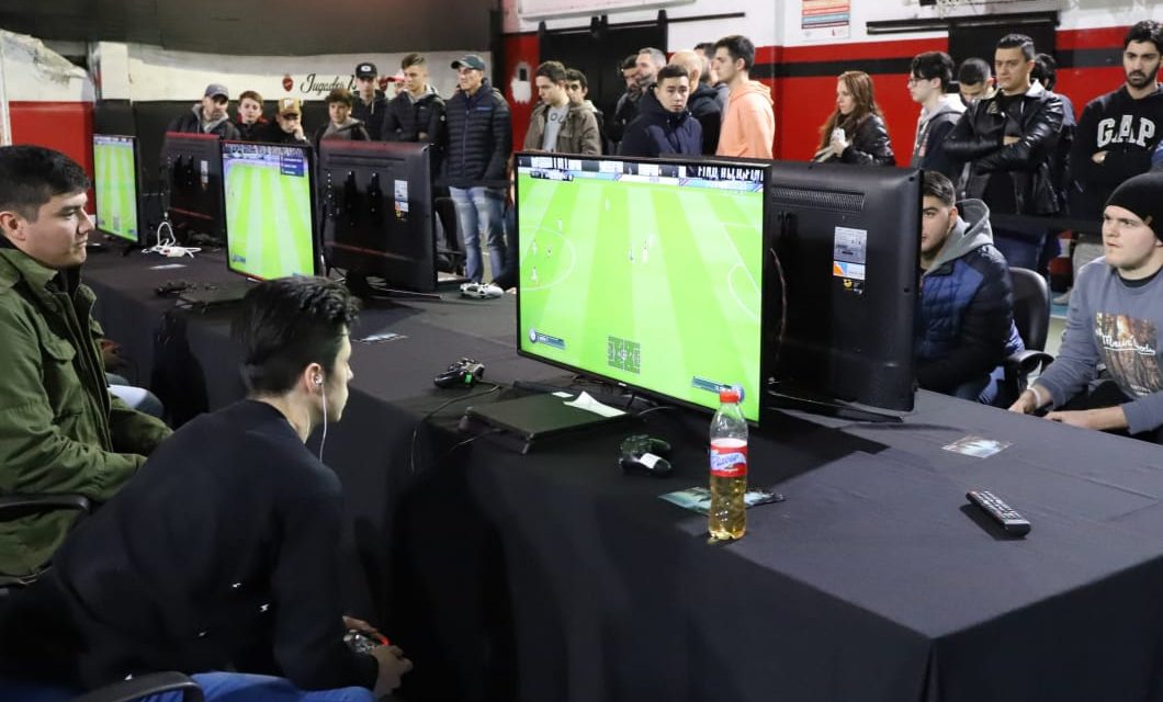 FINAL DE LA COPA LANUS FIFA 19