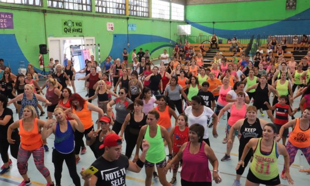 ZUMBATHON SOLIDARIO EN AVELLANEDA