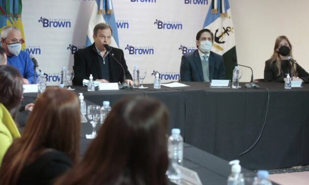 CASCALLARES Y TROTTA INAUGURARON EL IV CONGRESO  DE EDUCACIÓN DE ALMIRANTE BROWN