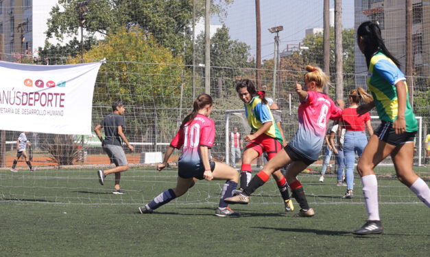 EL MUNICIPIO DE LANÚS REABRE SU ESCUELA DEPORTIVA