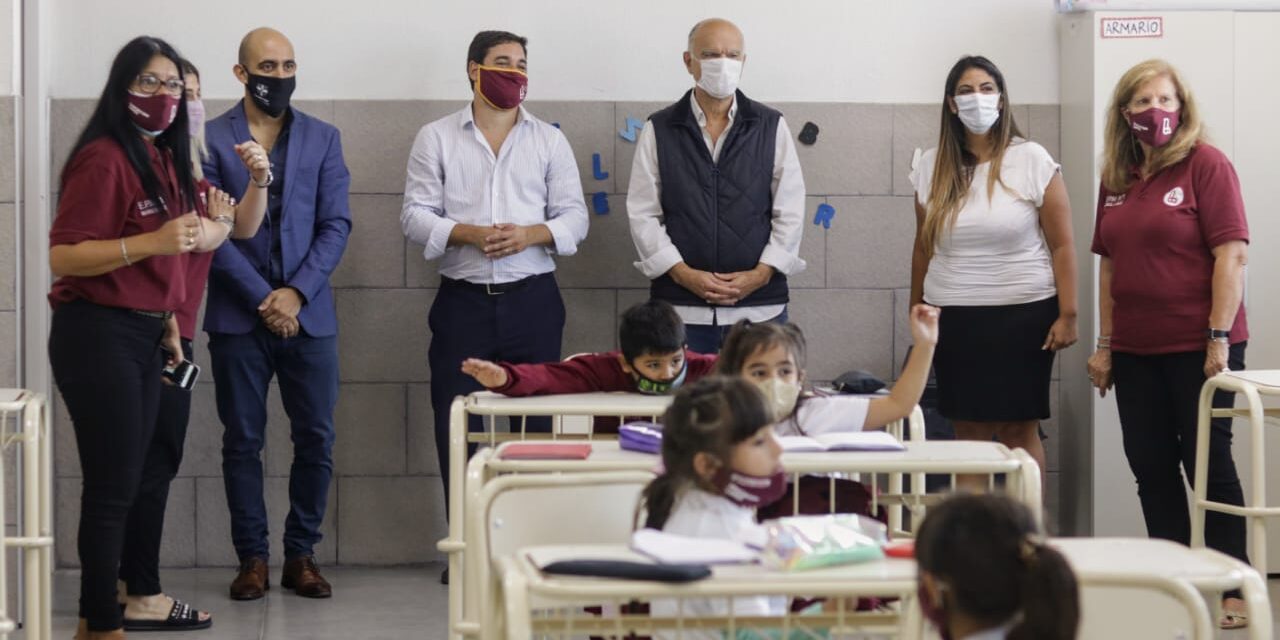 LA UNIVERSIDAD DE CAMBRIDGE DESARROLLARÁ EL PROGRAMA DE INGLÉS DE LA NUEVA ESCUELA BILINGÜE MUNICIPAL DE VILLA JARDÍN