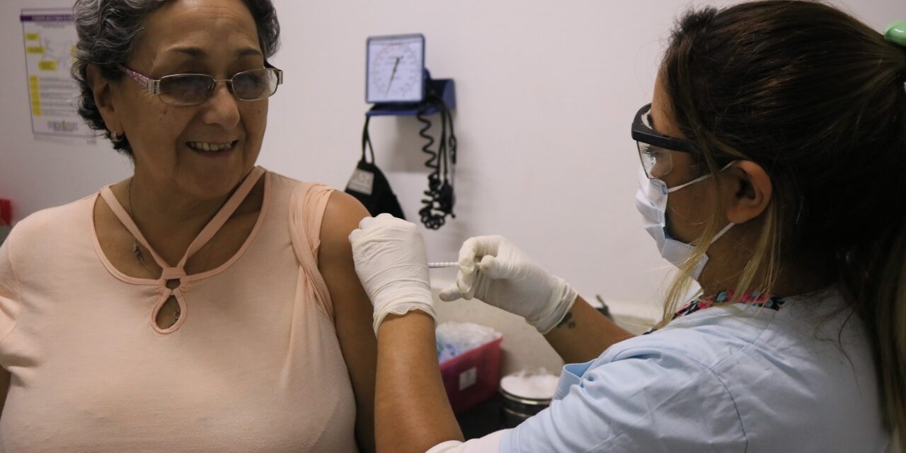 LANUS LANZA LA CAMPAÑA DE VACUNACION ANTIGRIPAL