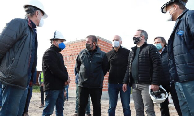 GRINDETTI Y SABBATELLA RECORRIERON LAS OBRAS DEL PARQUE INDUSTRIAL CURTIDOR
