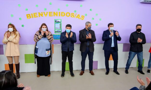 FERRRARESI Y ARROYO IN AUGURARON JARDIN MATERNAL EN AVELLANEDA