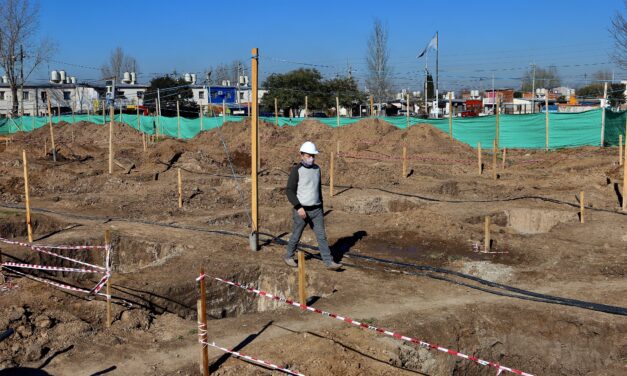 FERNANDO GRAY VISITÓ LA OBRA DE CONSTRUCCIÓN DE UN NUEVO JARDÍN DE INFANTES