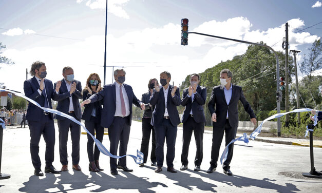 EL PRESIDENTE FERNANDEZ INAUGURO LA OBRA DE REPÚBLICA ARGENTINA