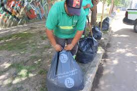 LANÚS REFUERZA EL SERVICIO DE RECOLECCIÓN DE RESIDUOS E HIGIENE URBANA