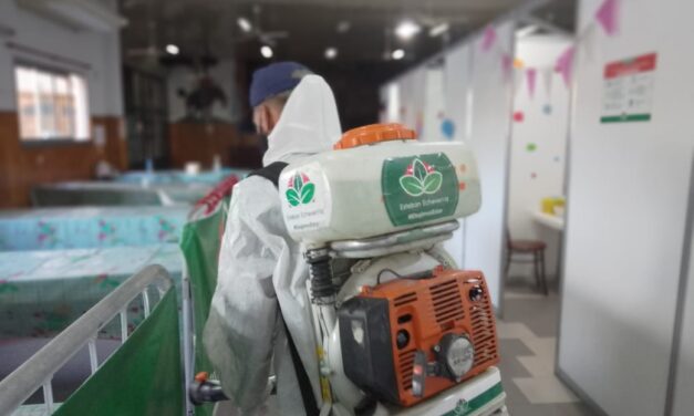 ECHEVERRIA, OPERATIVOS DE DESINFECCION EN VACUNATORIOS