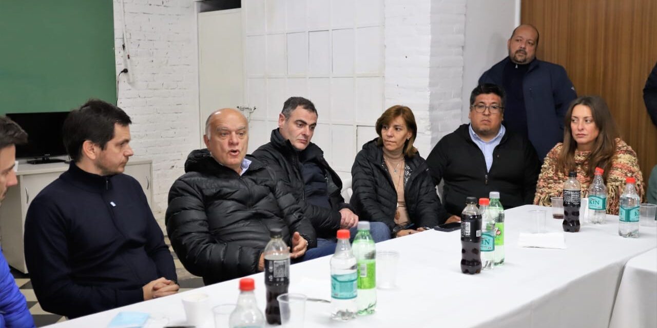 GRINDETTI CONTINUA SU GIRA POR EL INTERIOR DELA PCIA