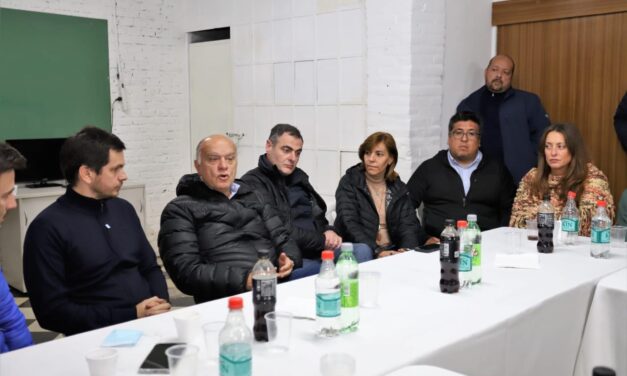 GRINDETTI CONTINUA SU GIRA POR EL INTERIOR DELA PCIA