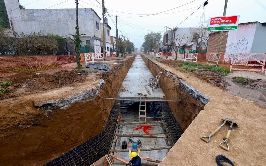 GRAY SUPERVISÓ LA OBRA DE LA CUENCA OLIVER EN 9 DE ABRIL