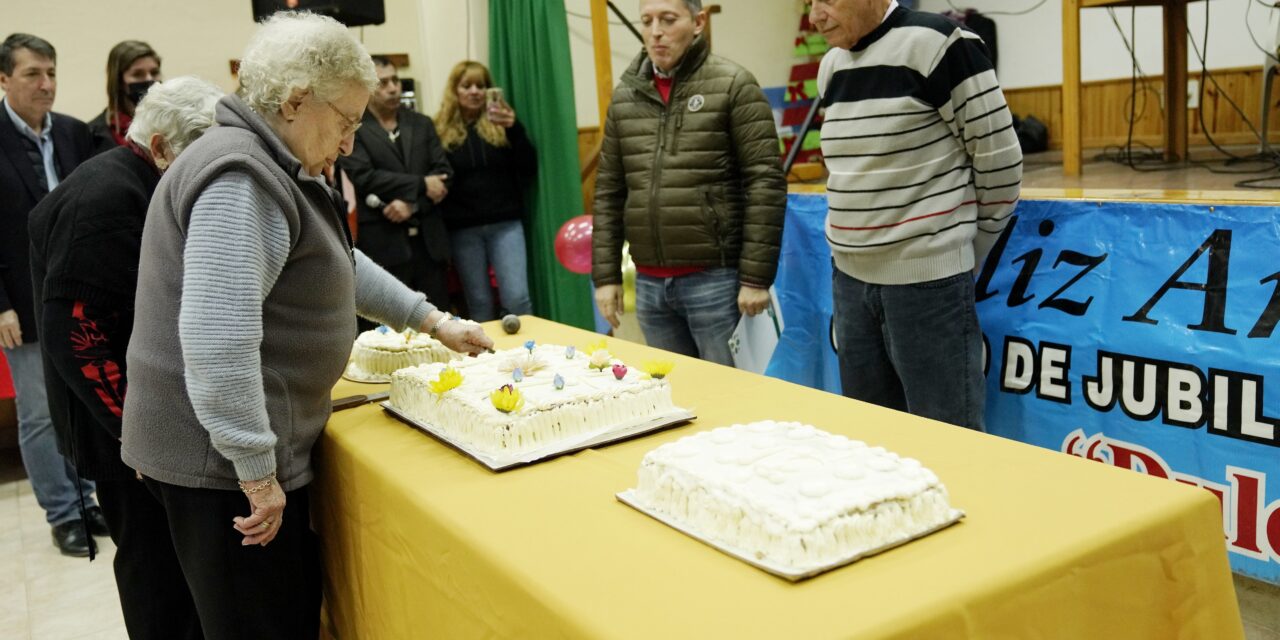 FERNANDO GRAY EN EL 31.° ANIVERSARIO DEL CENTRO DE JUBILADOS Y PENSIONADOS DULCE EDAD