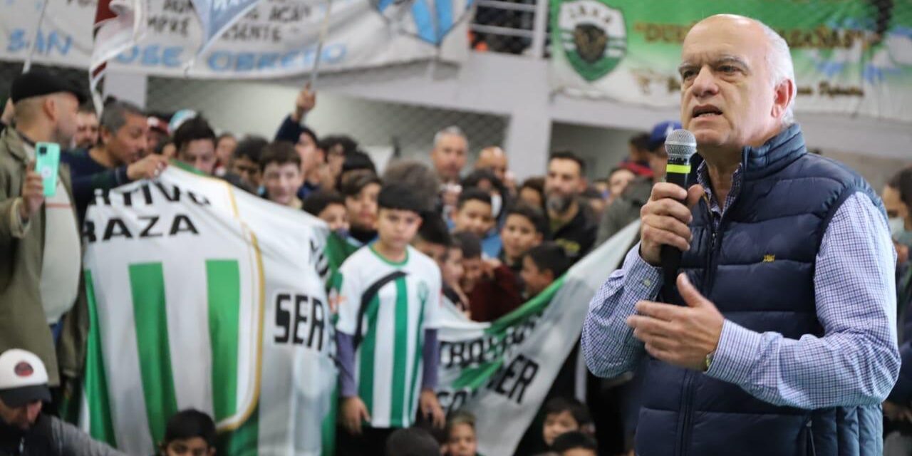 GRINDETTI PRESENTÓ EL PROGRAMA «LANÚS DEPORTE 2022»