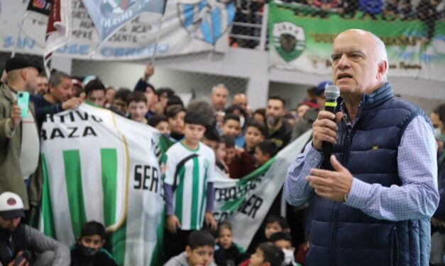GRINDETTI PRESENTÓ EL PROGRAMA «LANÚS DEPORTE 2022»