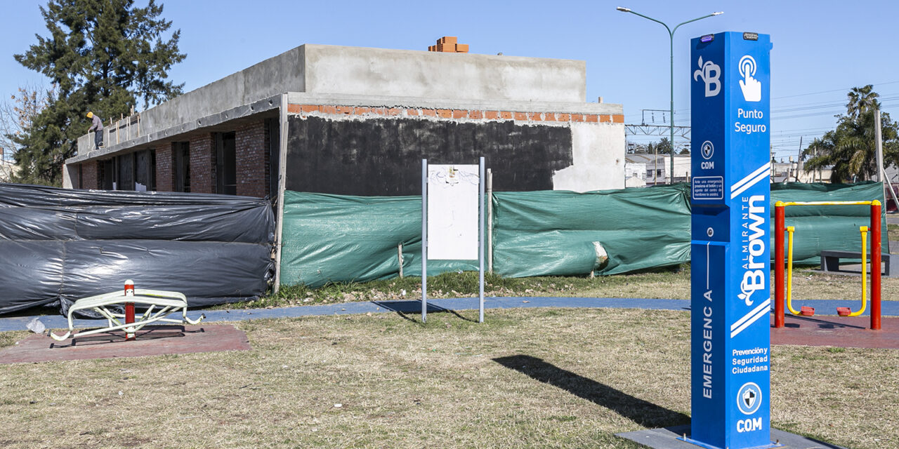 CONSTRUYEN  ENGLEW UN JARDÍN DE INFANTES Y LA NUEVA DELEGACIÓN MUNICIPAL